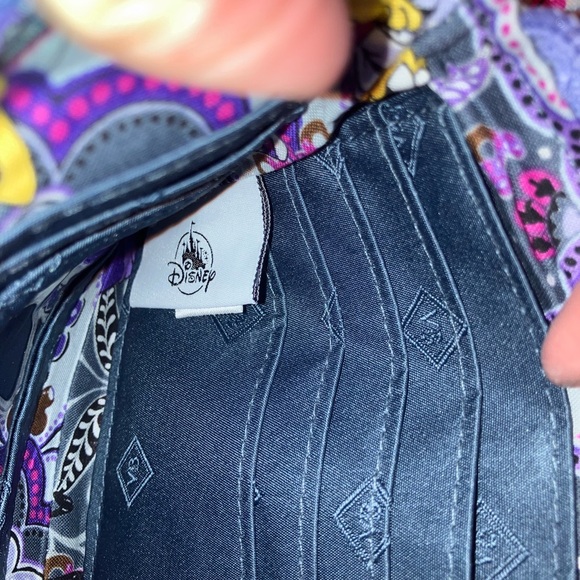 NWT Vera Bradley x Disney Sweet Treat Ditsy Wristlet - Picture 7 of 9